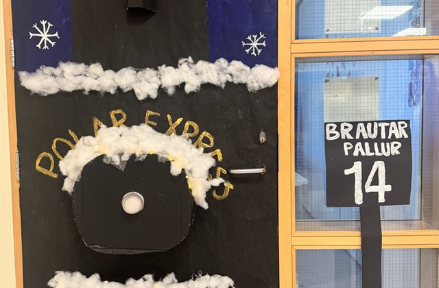 Hurðajólaskreytingarkeppni á unglingastigi