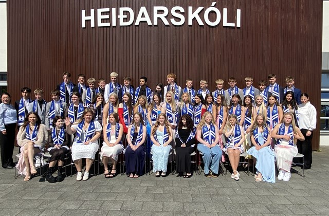 Skólaslit og útskrift